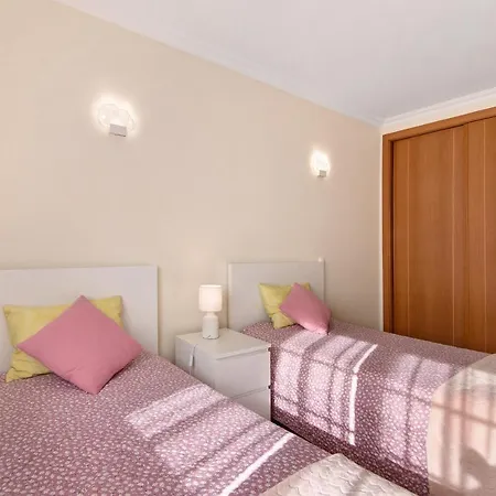 Apartment T3 Quinta Do Romao